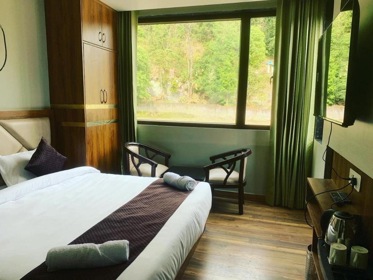 Hotel & Hostel Vimal Ganga Rishikesh Exterior photo