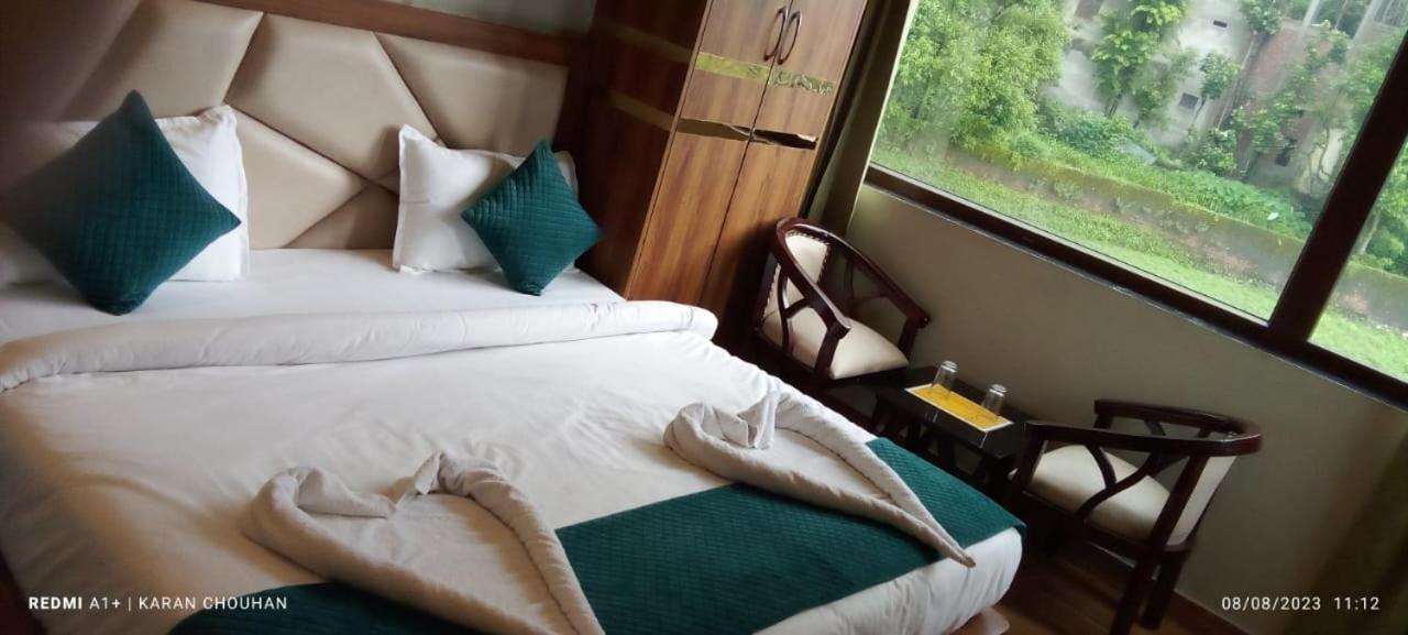 Hotel & Hostel Vimal Ganga Rishikesh Exterior photo