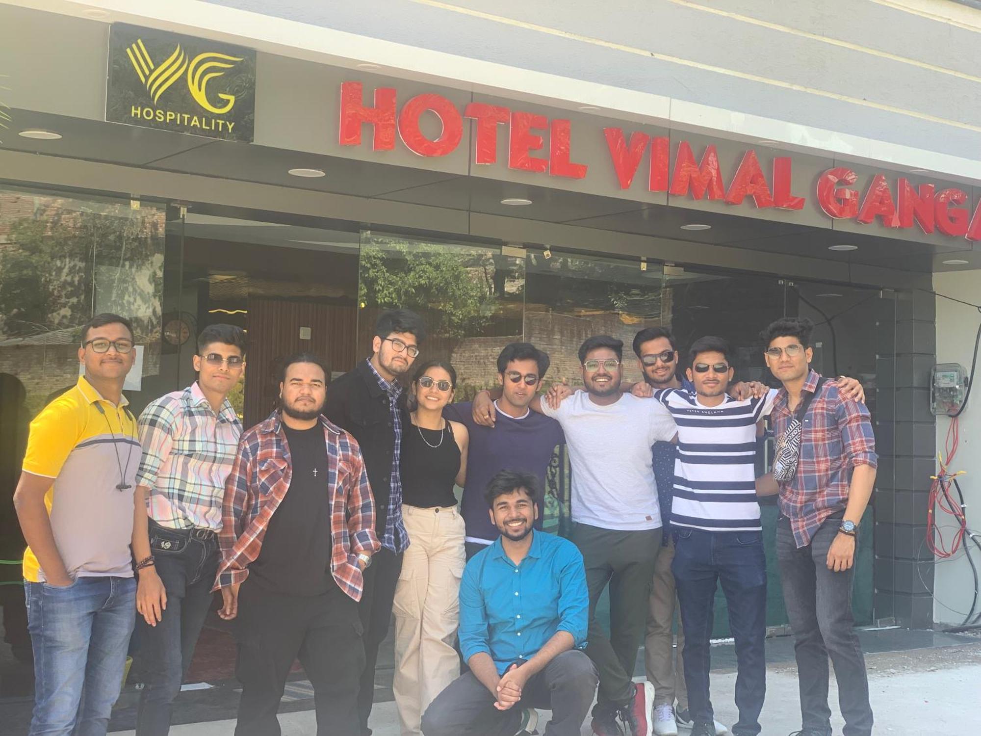 Hotel & Hostel Vimal Ganga Rishikesh Exterior photo